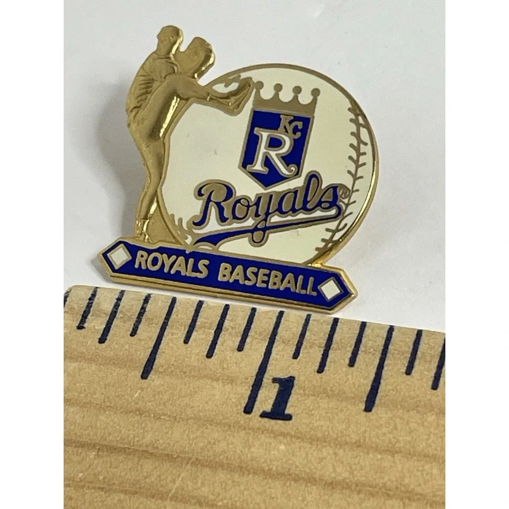 MLB Kansas City Royals Lapel Pin